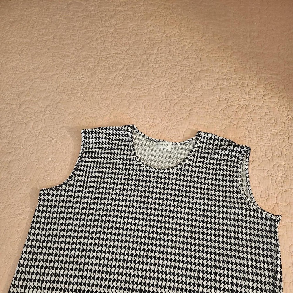 Ninety Woman Plus Size 3X Black White Houndstooth Sleeveless Blouse Office Wear